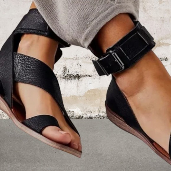 Free People Shoes - Free People Black Vale Boot Sandals *New* - Size 9
